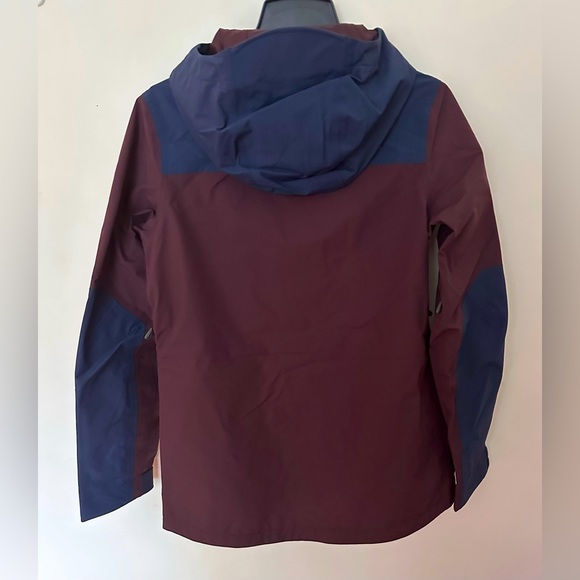 NWTs Outdoor Research Mt Baker Storm Jacket. Gore-Tex. Women’s Small - Picture 2 of 16